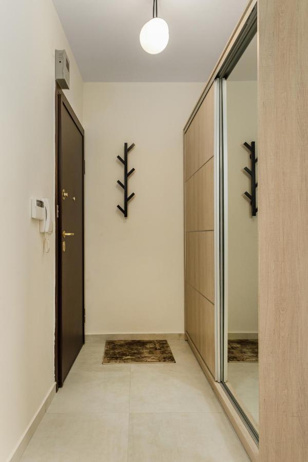 Luxury Căn hộ *
