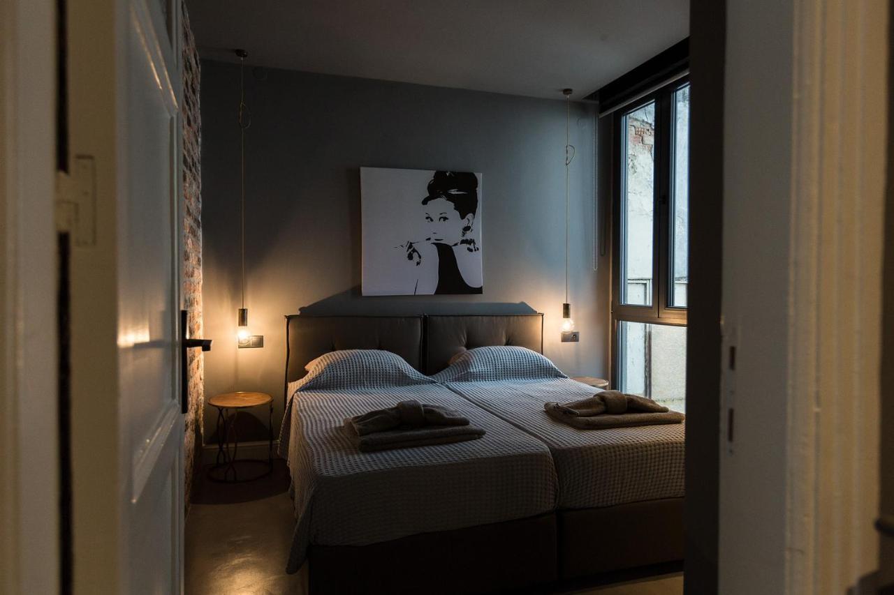 Urban Living 1 *