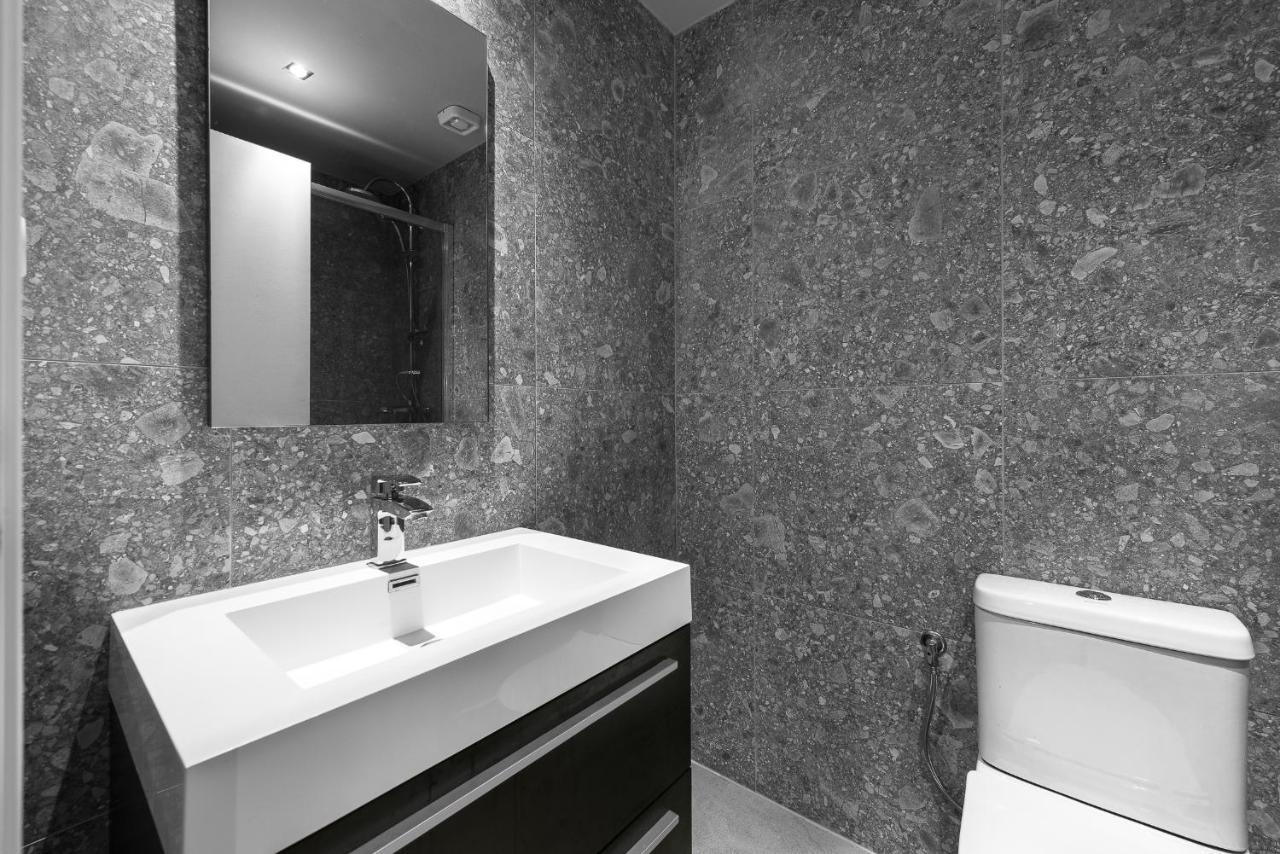 Upper Floor, The Luxury Apartment