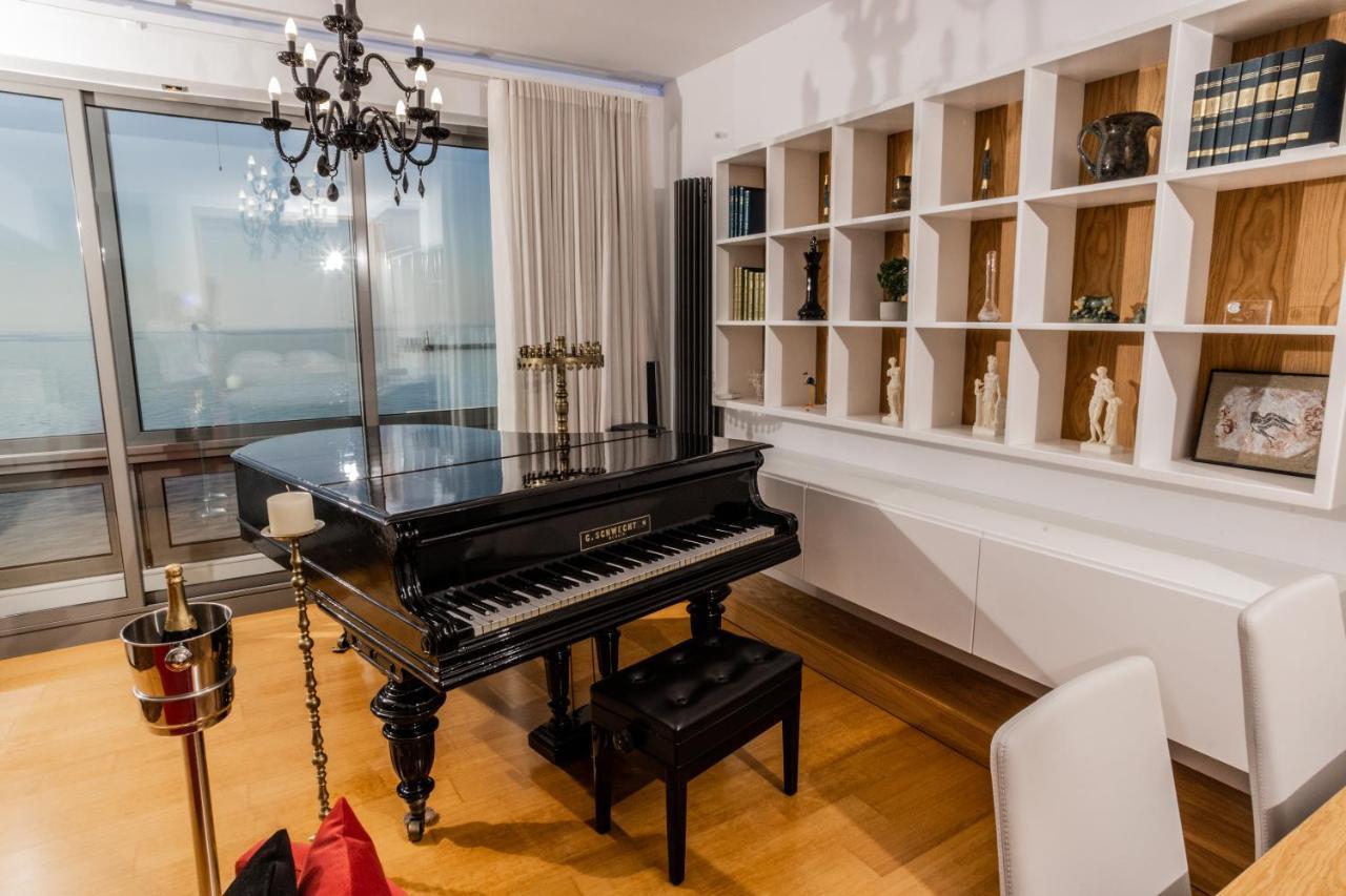 Apartment Niblue Seaview