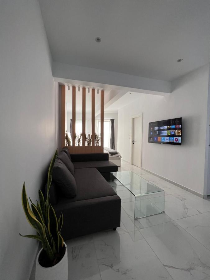 Modern 1-bedroom In The Center *
