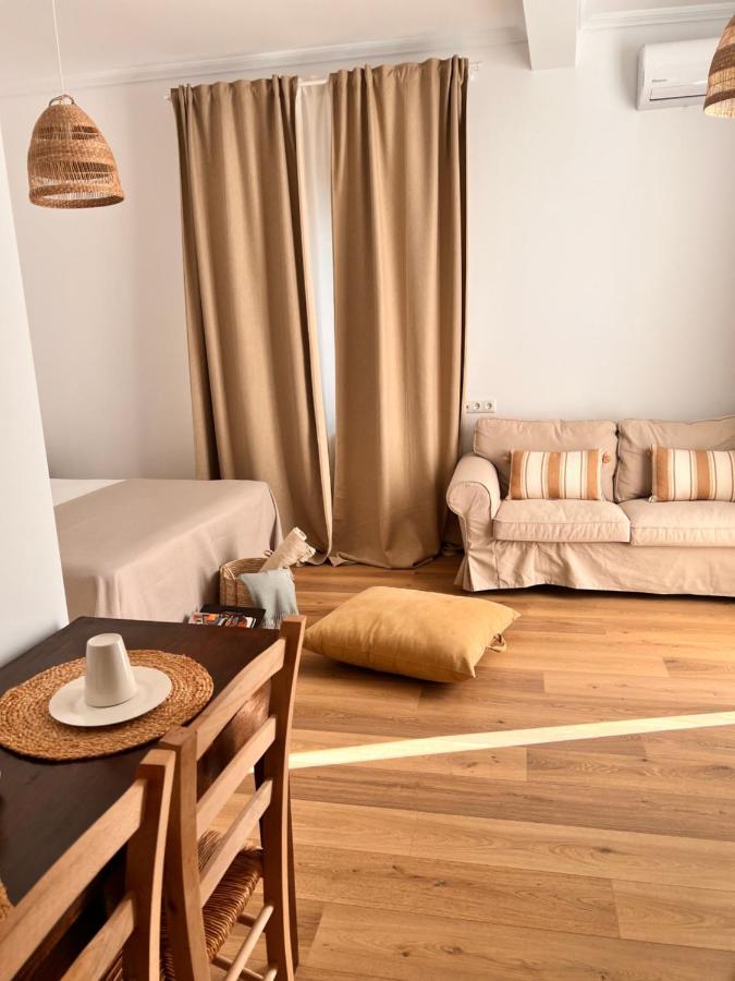 Adi Boutique House *