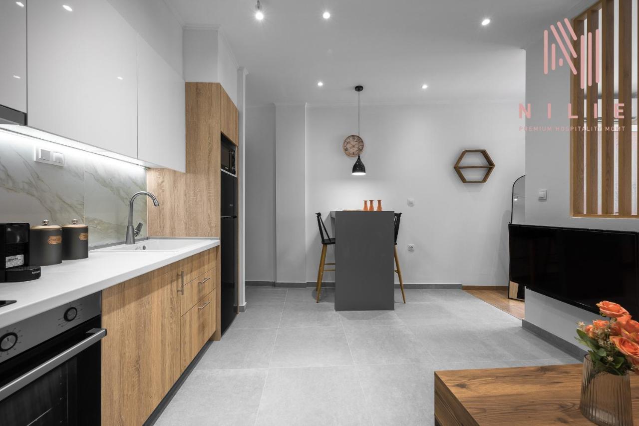 Bourn, Nilie Hospitality Mgmt Thessaloniki