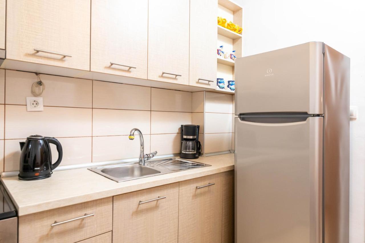 F & B Collection - 2 Bedroom Flat Apartment