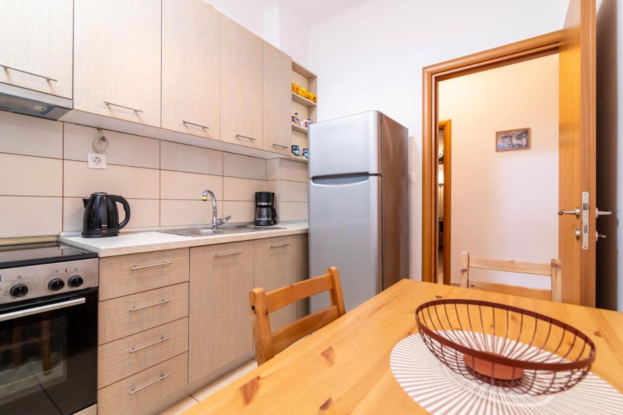 F & B Collection - 2 Bedroom Flat Apartment