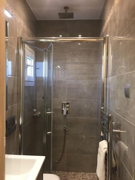 Apartment Tiny Deluxe In Kalamaria Thessaloniki