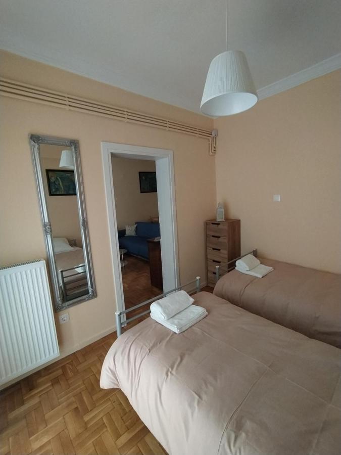 Apartment Cozy Three Bdrms At Five Filippou Str *