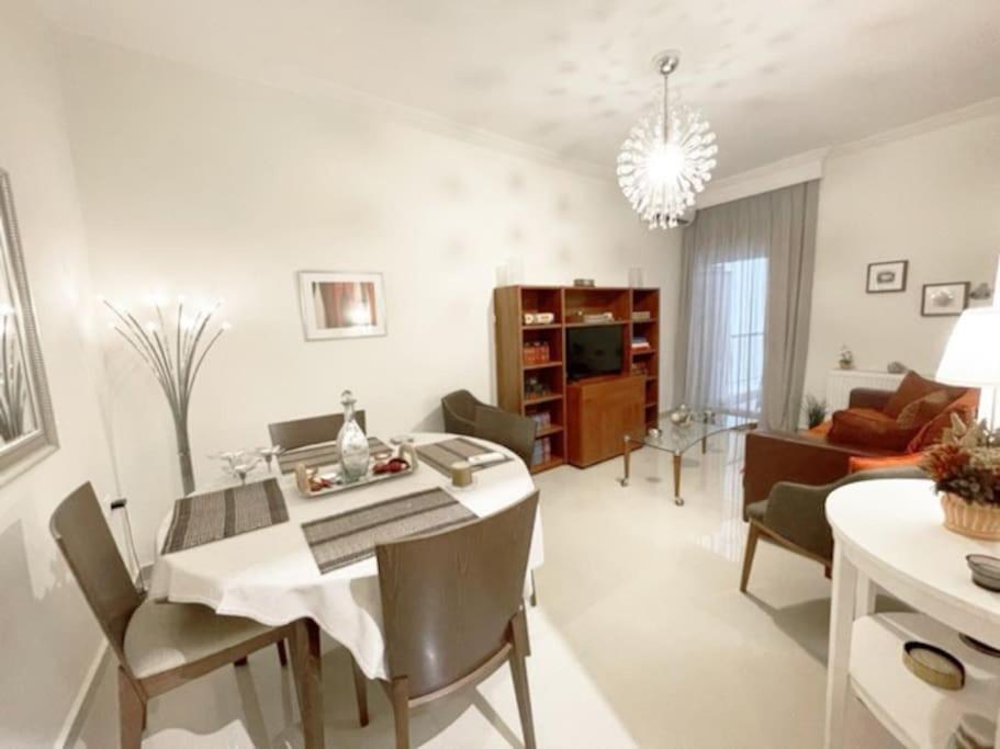 Crimson Suite: 1-bedroom In * Tessalónica