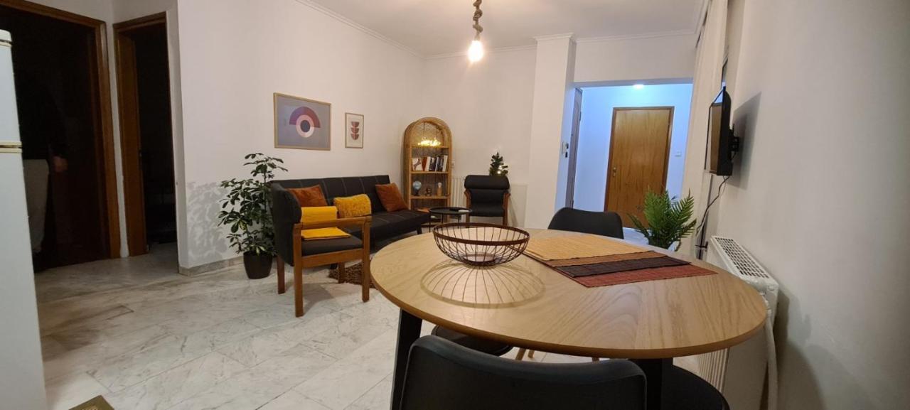 Apartment Fori's Nest / Skg