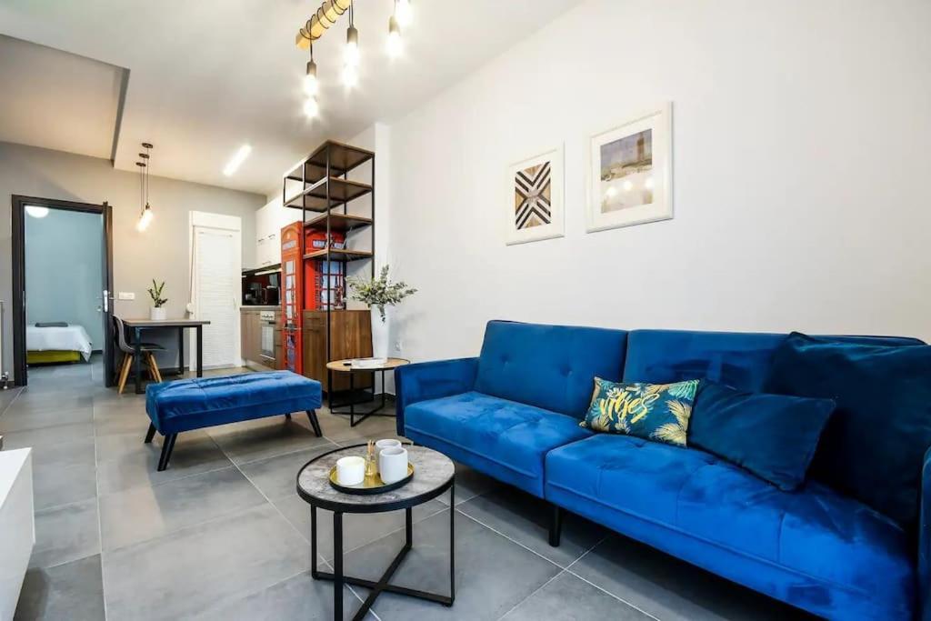 Ophelia Luxurious #tifhelexpo Apartment
