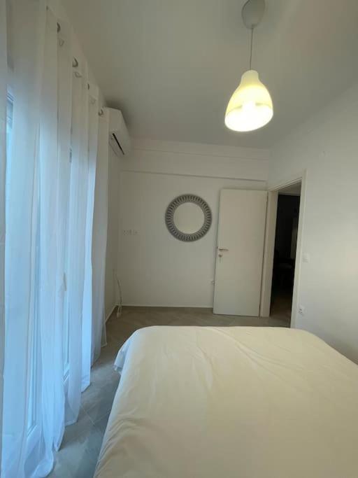 Anastasios' Artwork Apartamento *