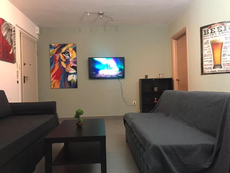 5 Min From Papageorgiou Free Indoor Parking *