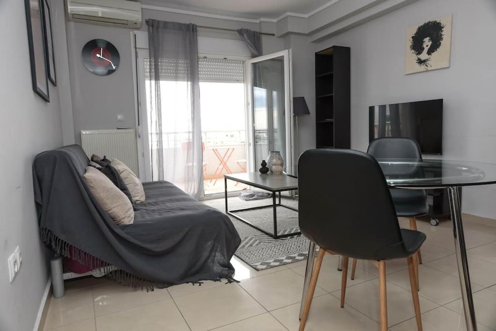 Stelina's Cosy Loft - Ideal Spot Apartment