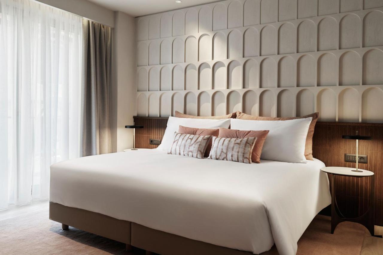 Monasty, Thessaloniki, Autograph Collection 5*