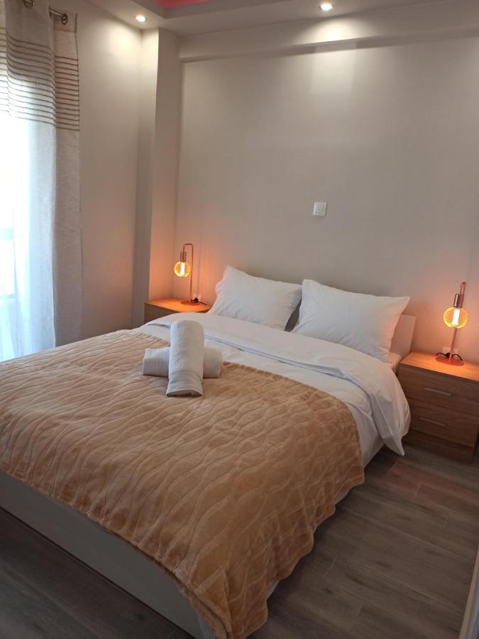 Minimalist W/ View Apartment Thessaloniki