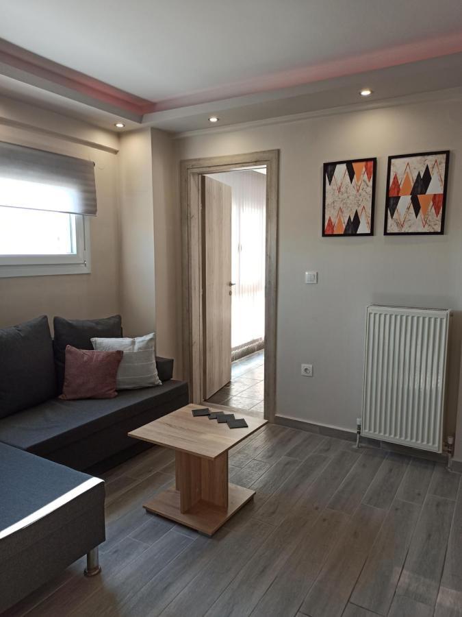 Apartment Minimalist W/ View