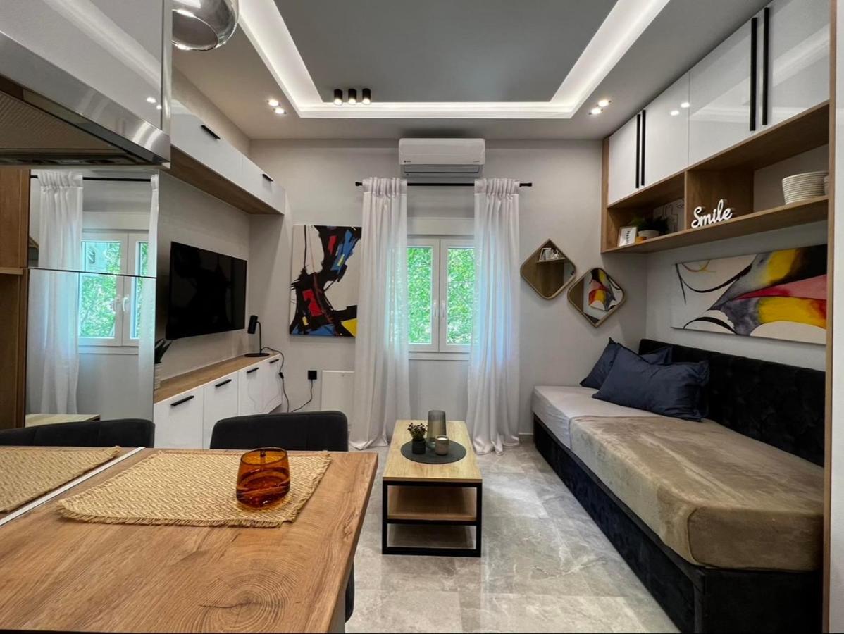 Ares Apartment *