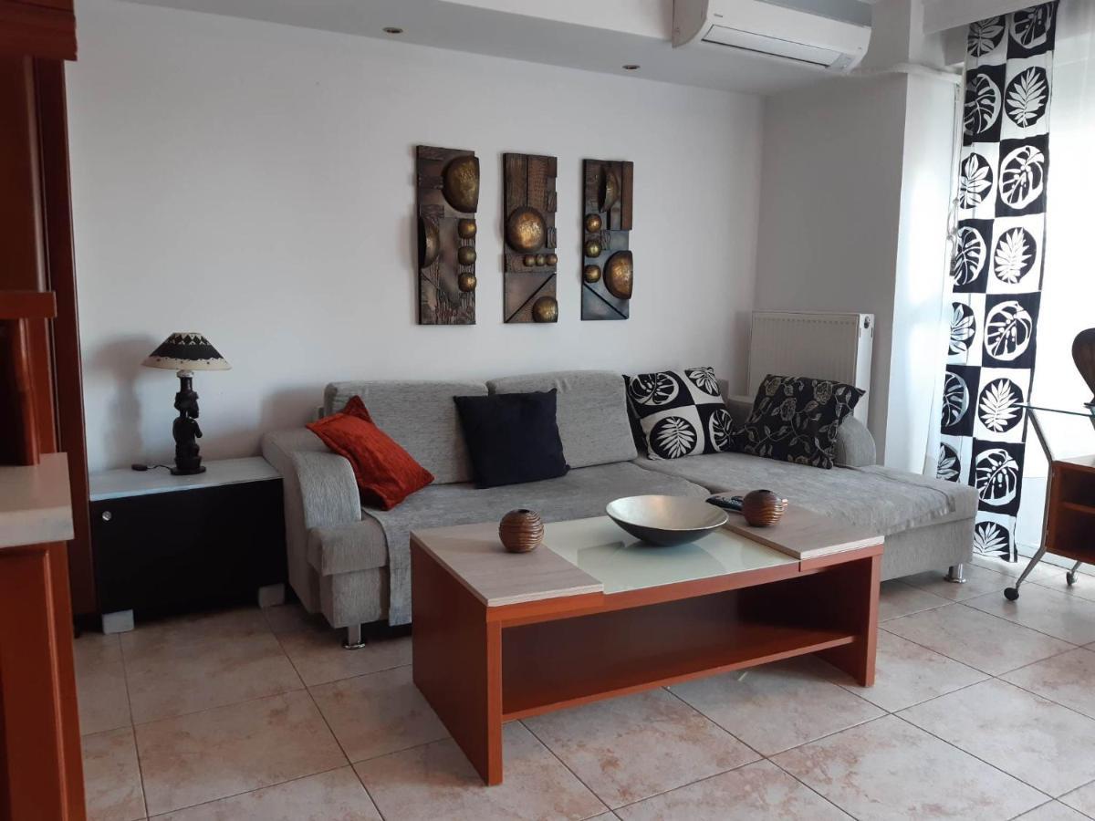 Apartment Eclectic Living {free Parking}