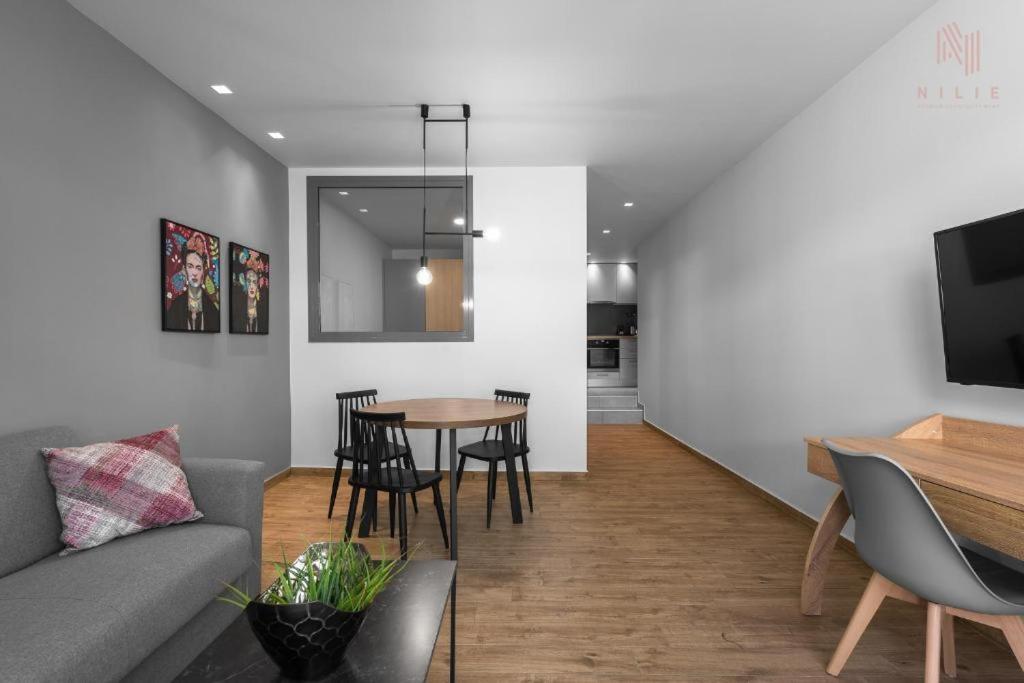 Big Apple Aprts, Nilie Hospitality Mgmt Apartment