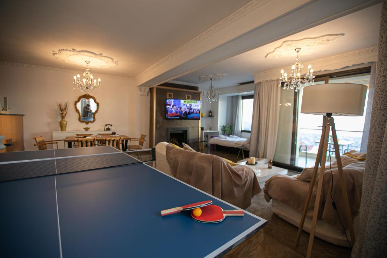 Stunning City View Apt & Parking Space At Old Town Appartement