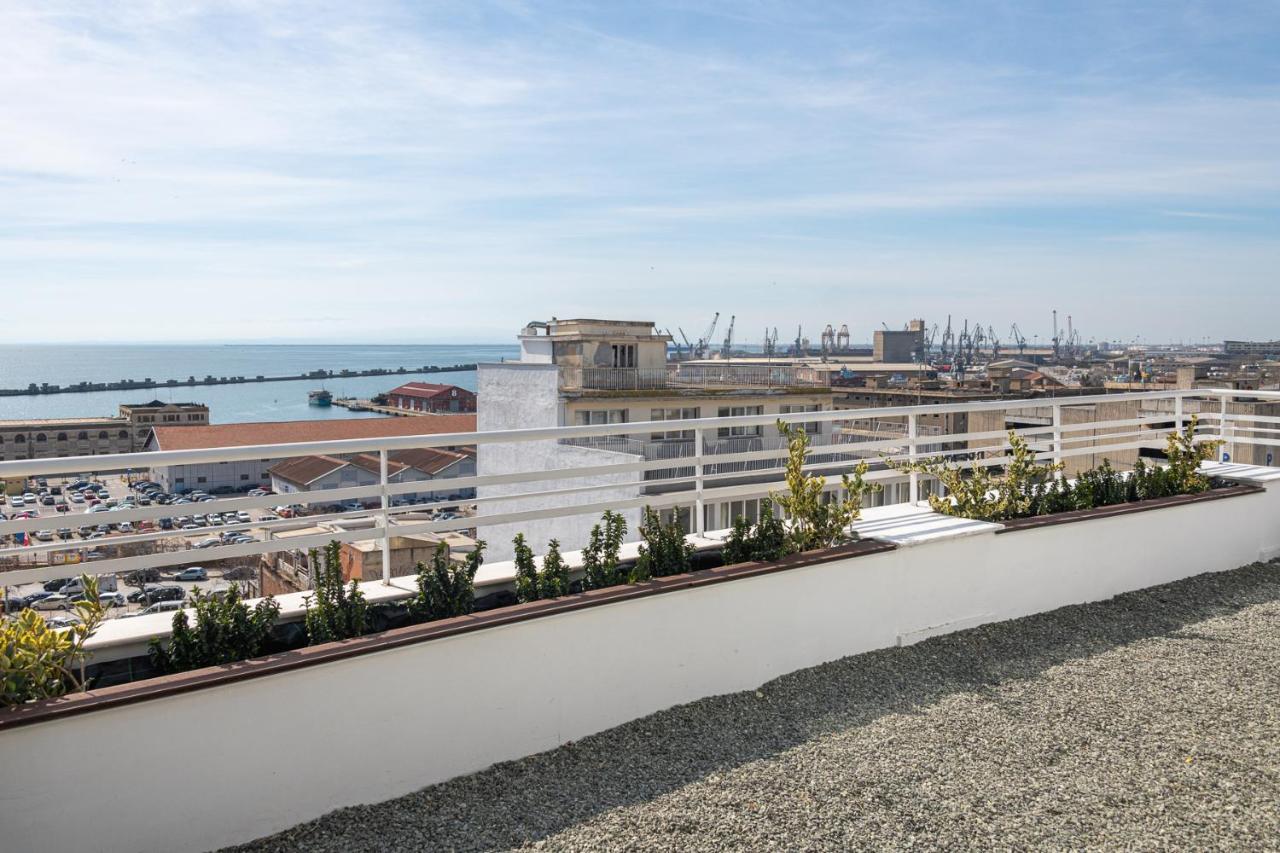 Port De L'eau Roof Garden Apartment