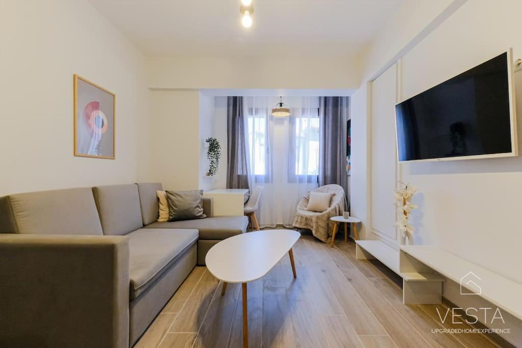 Apartment Colourful Spot Ano Poli, Vesta Philoxenia *