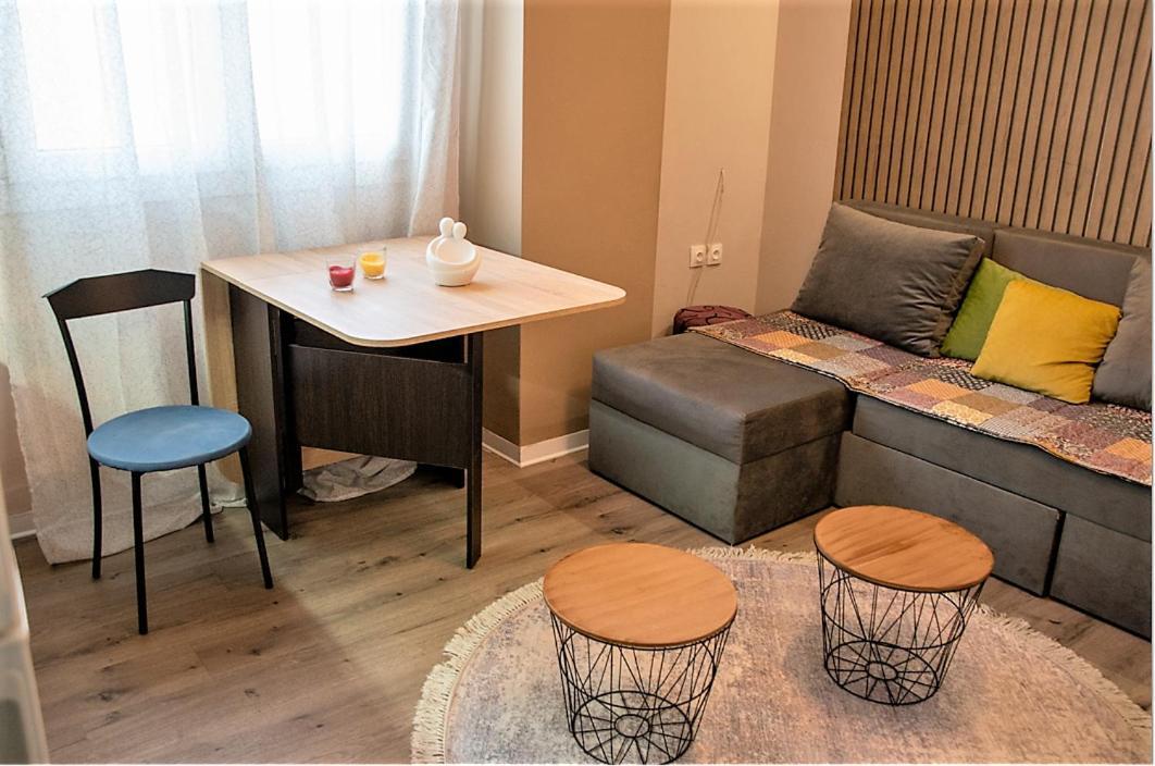 Apartment Jukebox 2 Bedrooms - Big Balcony Thessaloniki