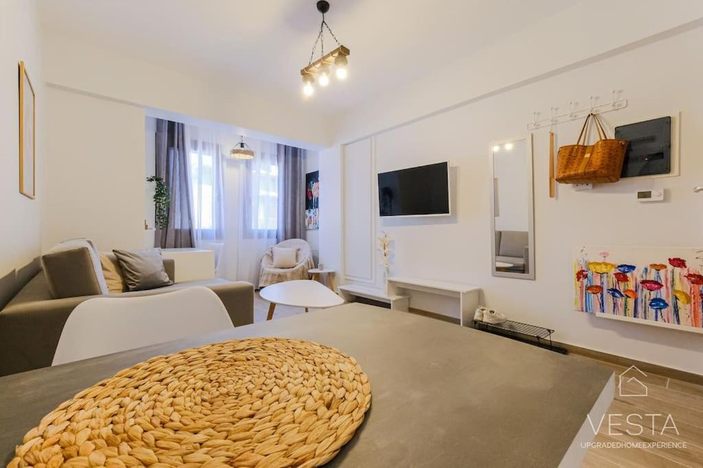 Colourful Spot Ano Poli, Vesta Philoxenia Apartment