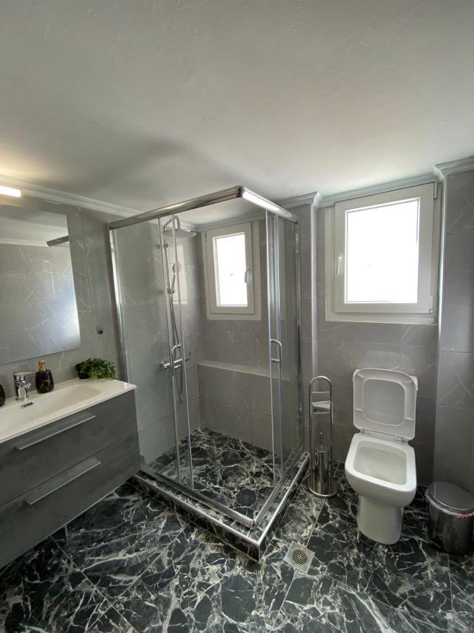 Gnaios Penthouse Căn hộ