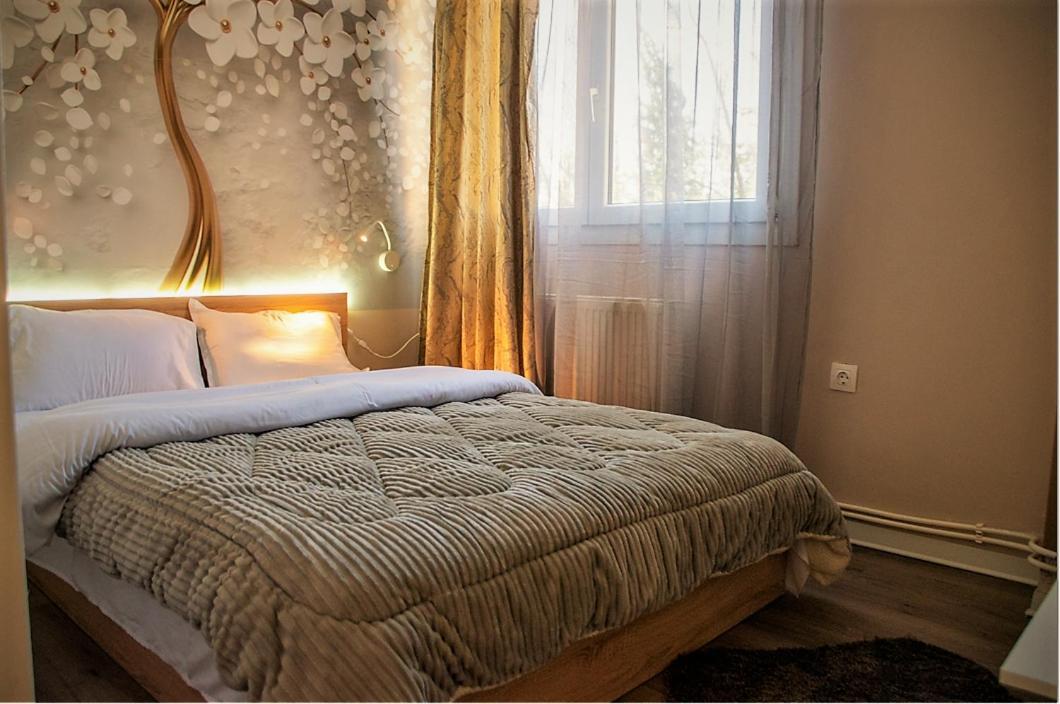 Jukebox 2 Bedrooms - Big Balcony * Thessaloniki
