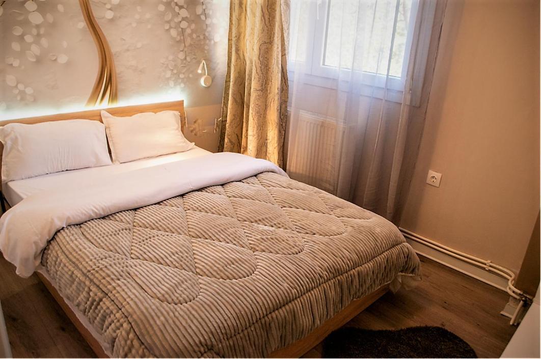 Jukebox 2 Bedrooms - Big Balcony Apartment Thessaloniki
