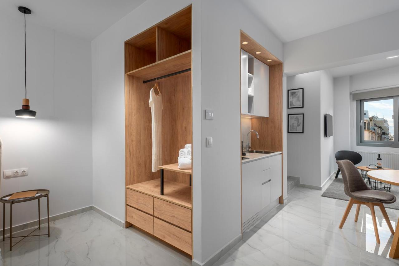 ιωκα / The Urbitality Project Apartment