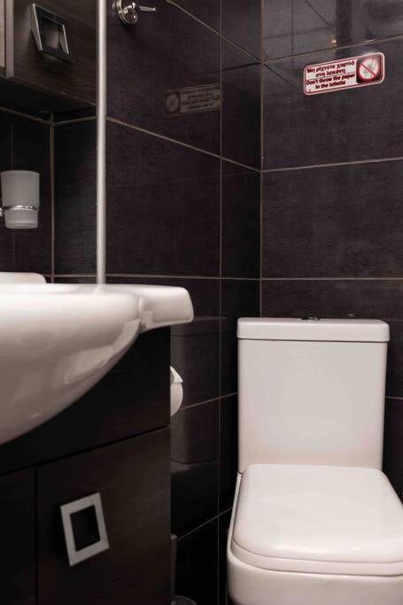 Luxury In Downtown Apartment Thessaloniki