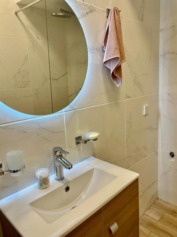 Apartment Demetrios *