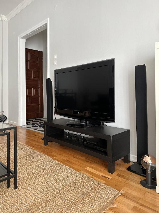 Spacious 82 M2 Two Bedroom Classy Near Center Apartment *