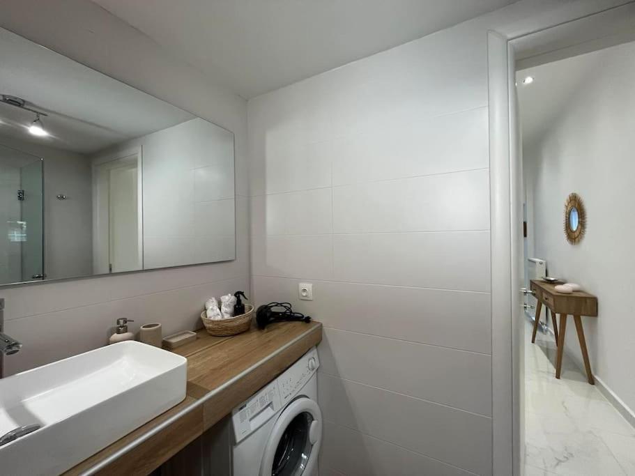 Appartement House In Diavata, Thessaloniki, Greece *