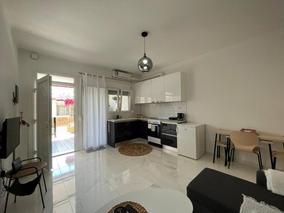 Appartement House In Diavata, Thessaloniki, Greece Thessaloniki