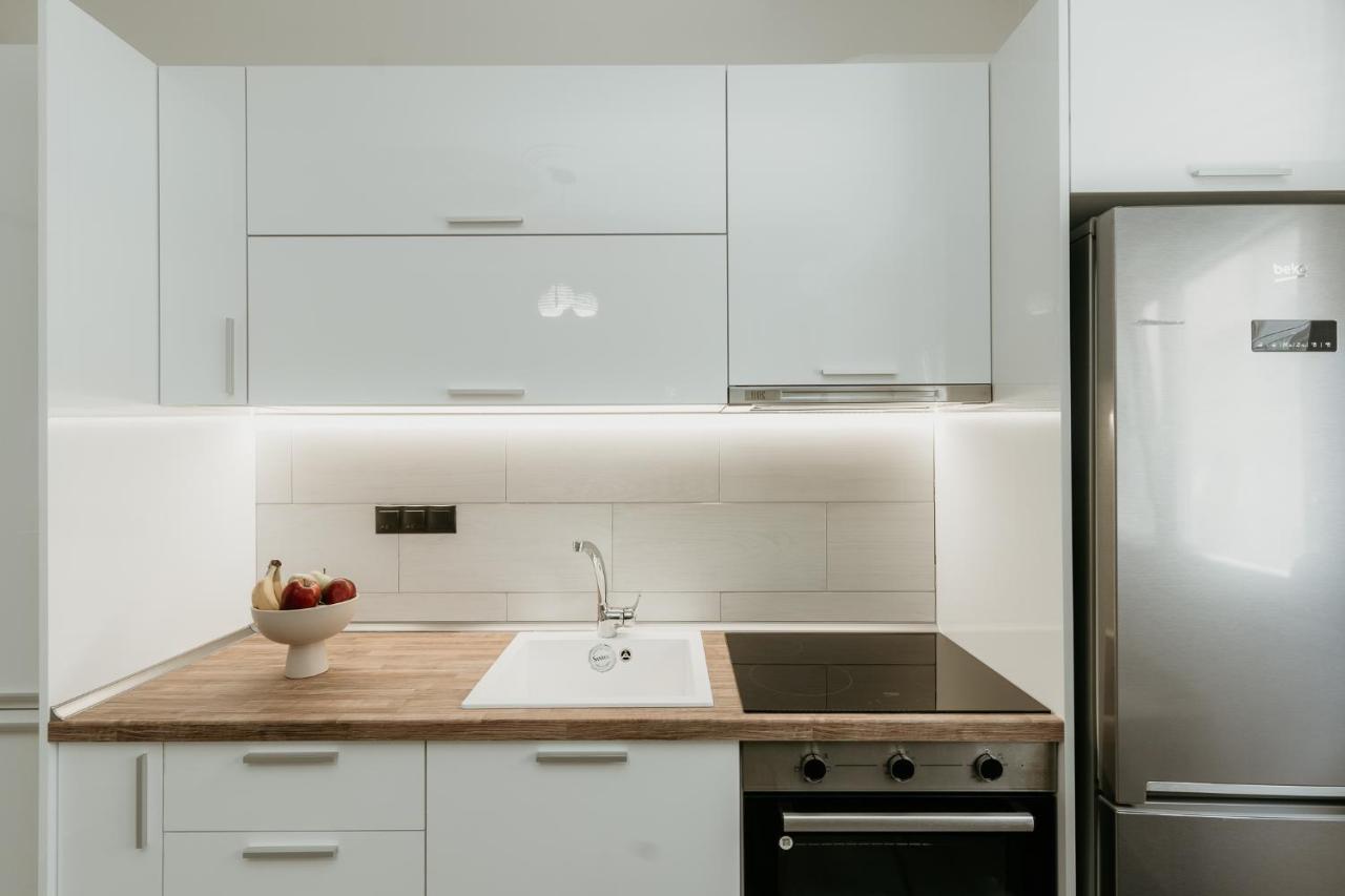 Urban Elegance In Guest house
