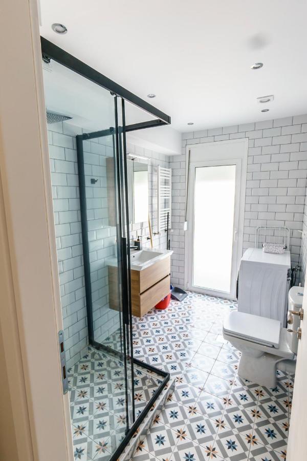 Stylish Urban Getaway By Thesbnb Daire
