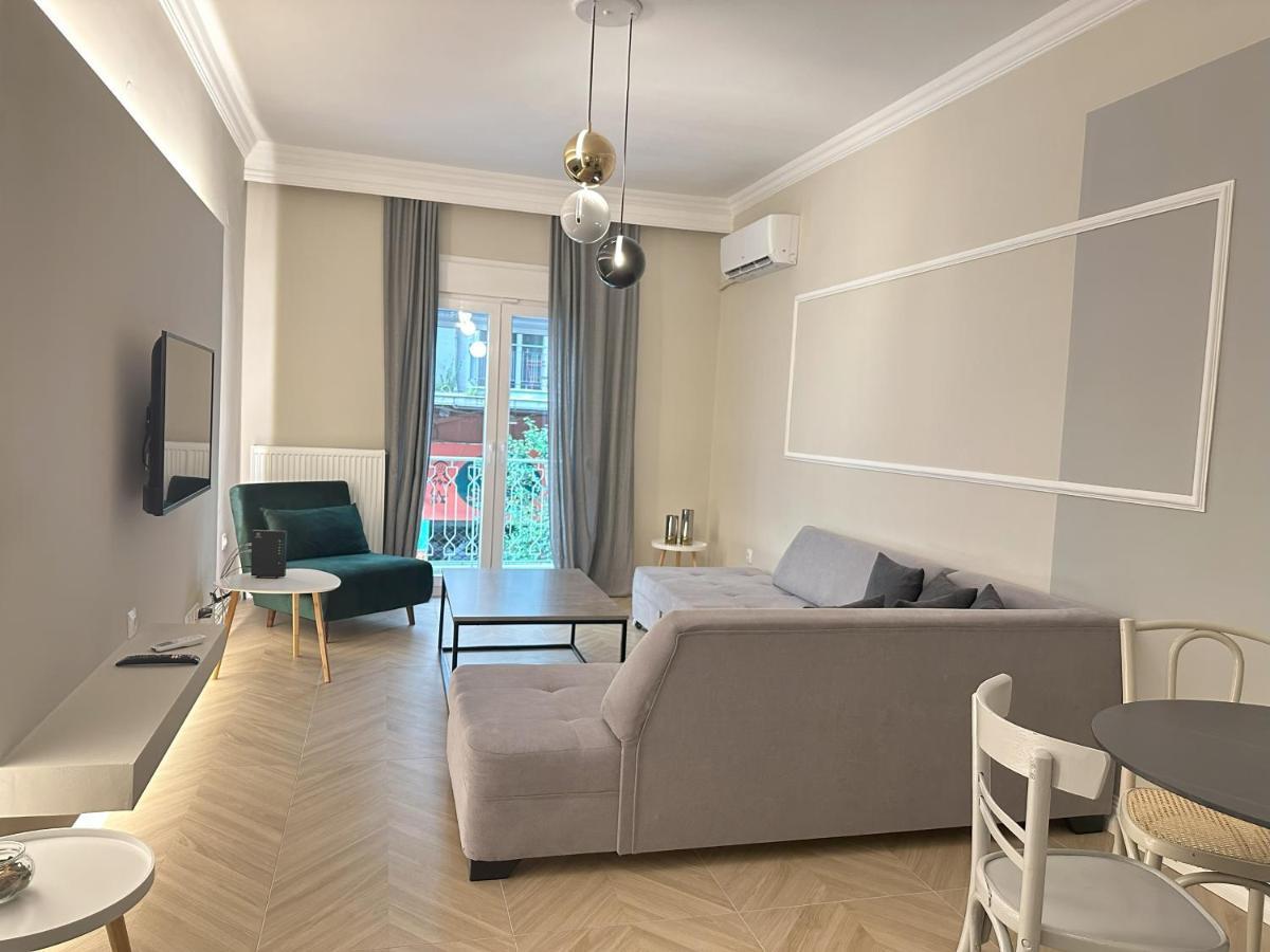 In The Center Of Agia Sophia Apartment