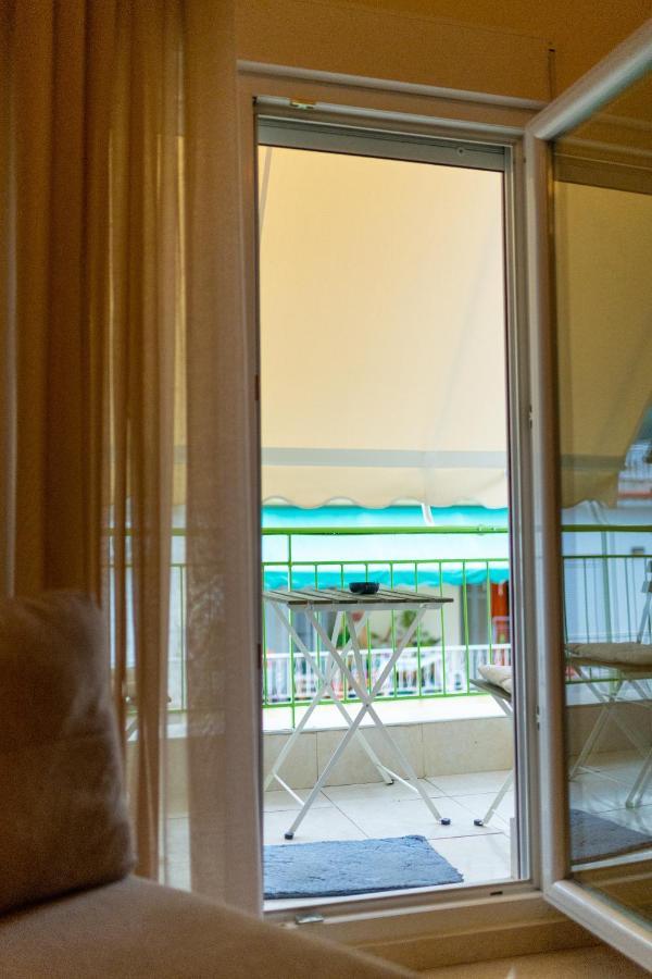 Apartment Niovi, Stylish Near The Waterfront