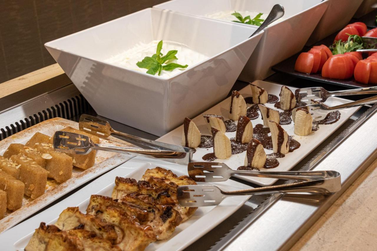 Holiday By Ihg Hotel 5*