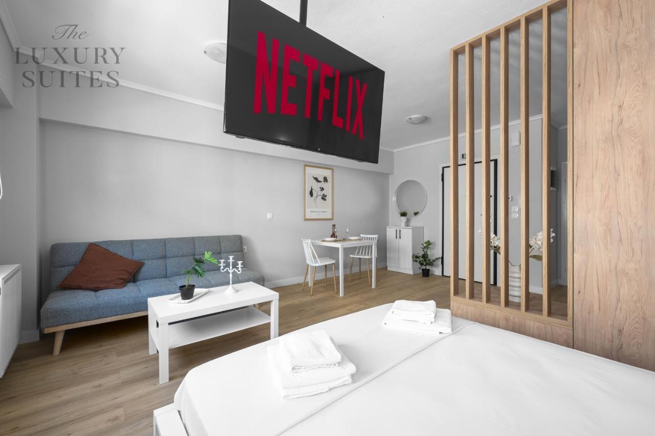 Nephele, The Luxury