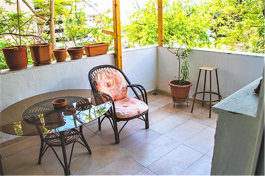 Jukebox 2 Bedrooms - Big Balcony Apartment