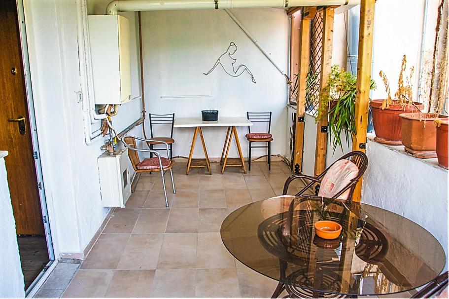 Jukebox 2 Bedrooms - Big Balcony *