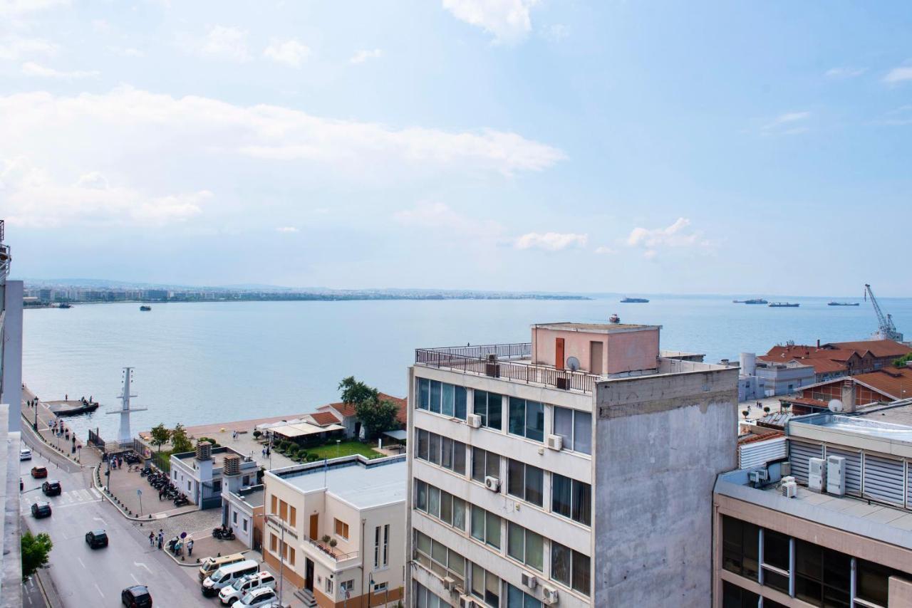 Apartment Oddity Seafront Penthouse *