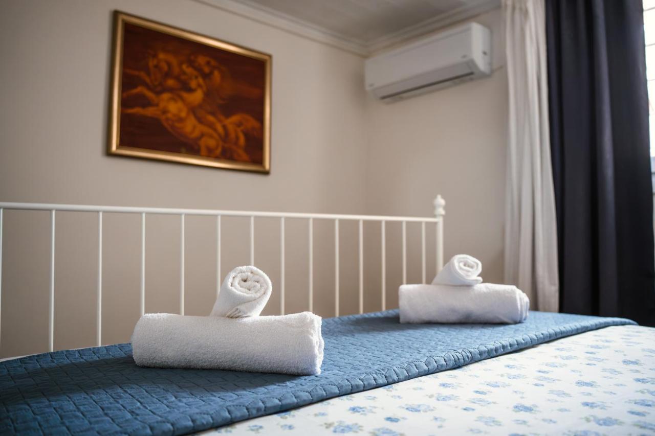 Athina's Little Apartment