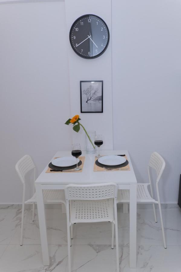 King's Gambit Apartment Thessaloniki