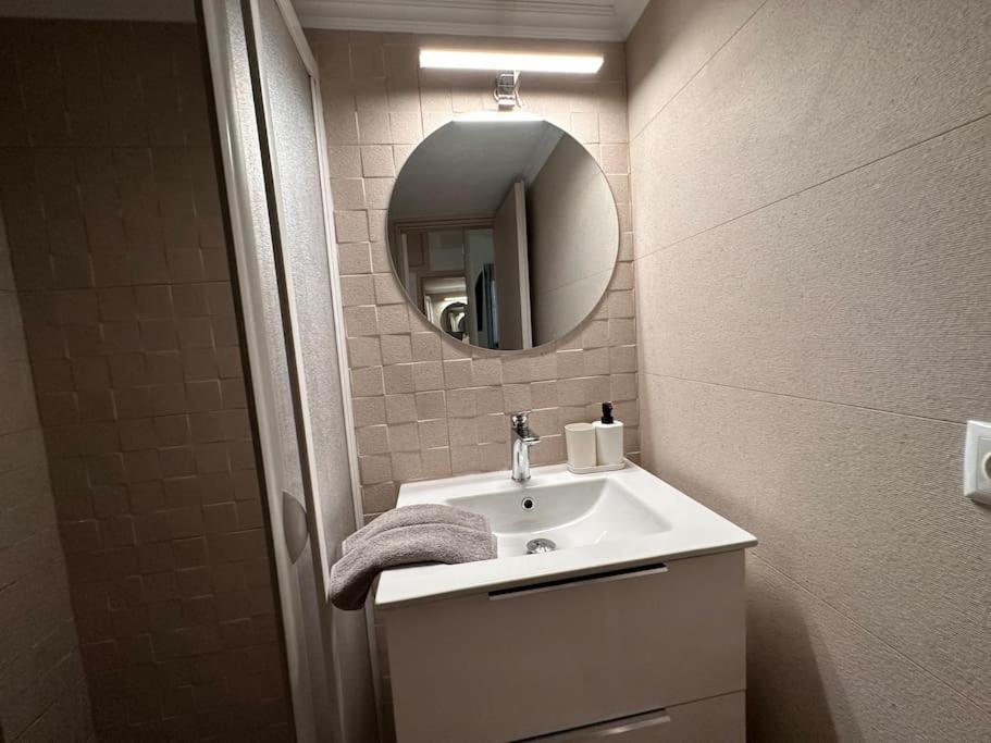The Yellowblue Apartment, Downtown Apartment *