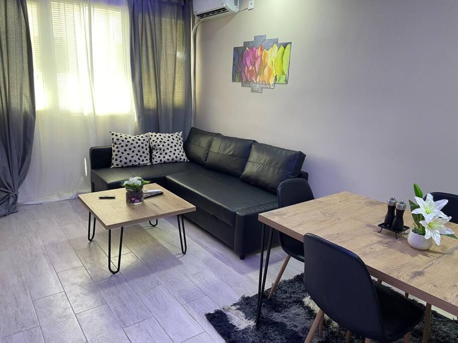 Apartment Ladadika Family